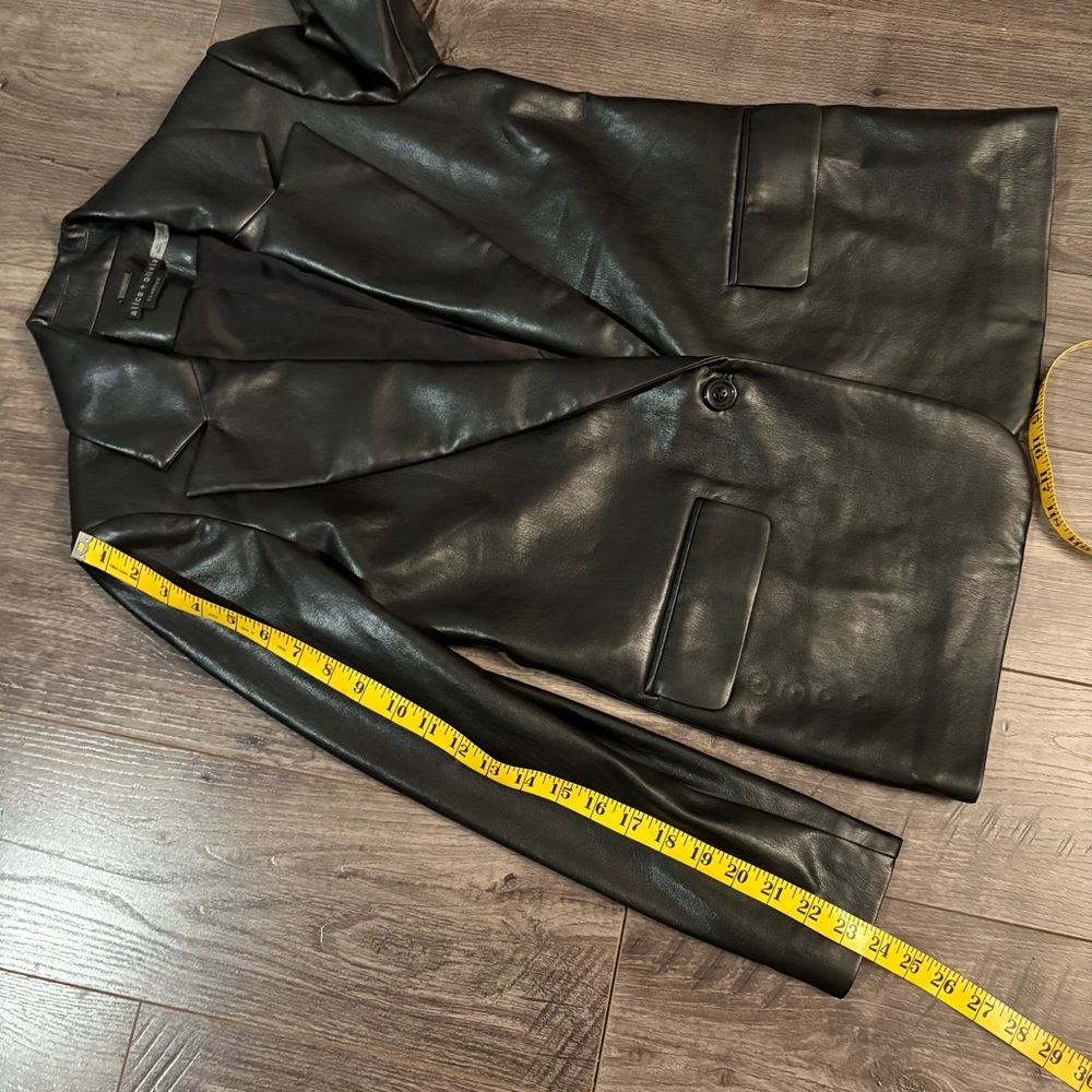 Alice + Olivia Denny Vegan Blazer black notch collar - Picture 14 of 16